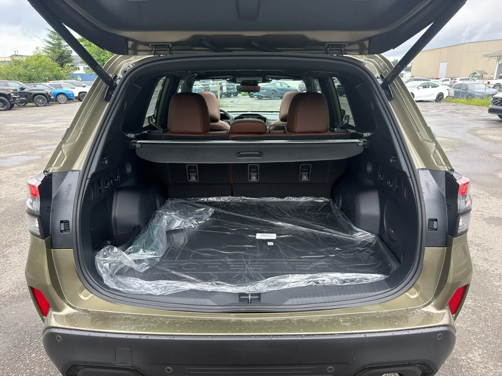 New 2026 AUTUMN GREEN METALLIC Subaru Touring Hybrid image 12