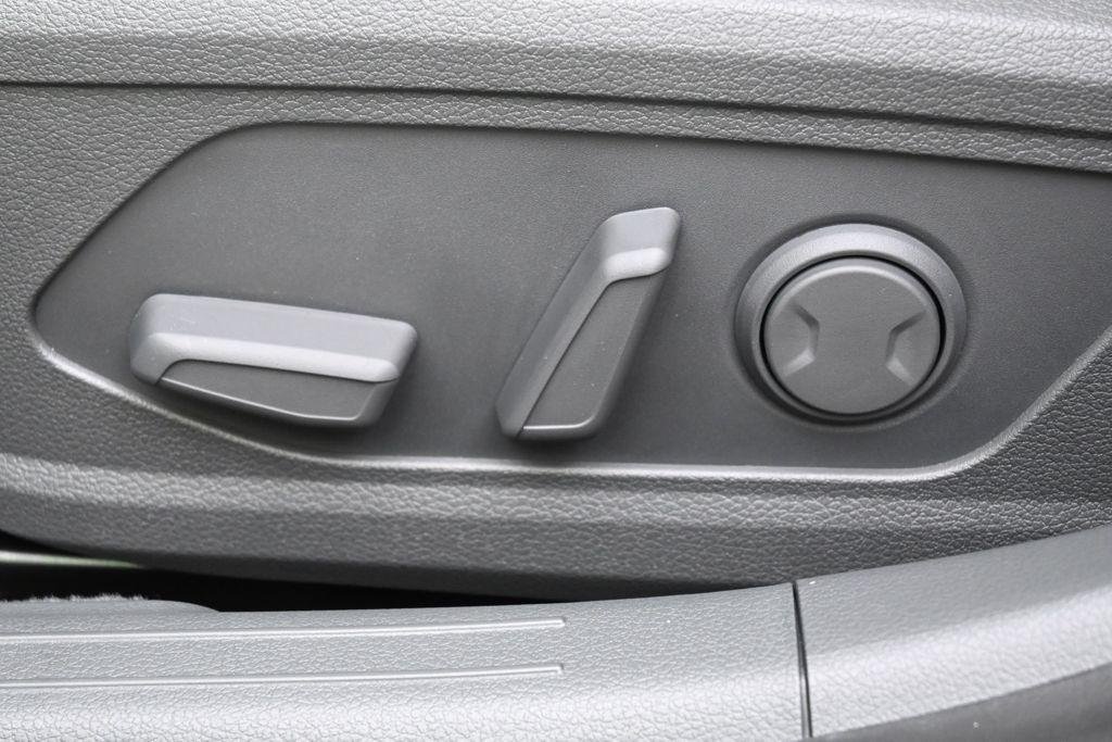 New 2026 Carbon Blue Hyundai SEL image 14