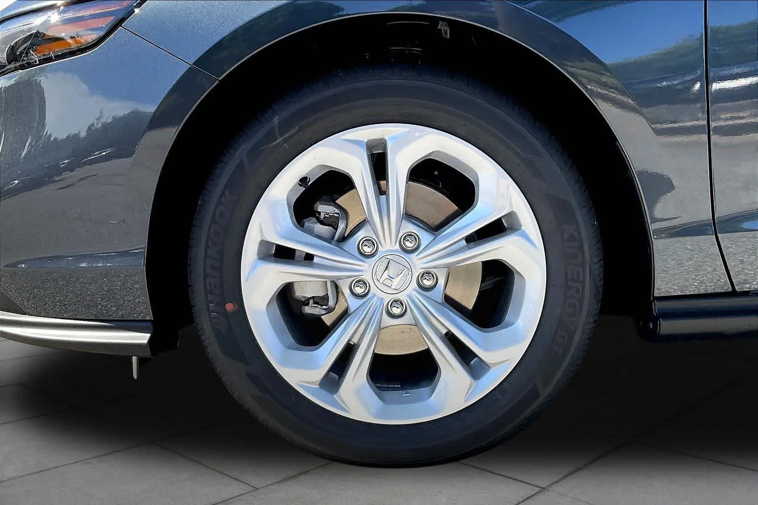 New 2026 Meteorite Gray Metallic Honda LX image 11