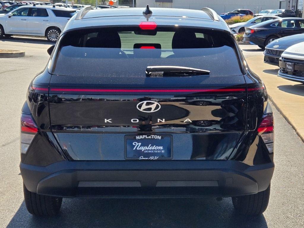 New 2027 Abyss Black Pearl Hyundai SEL Sport FWD image 11