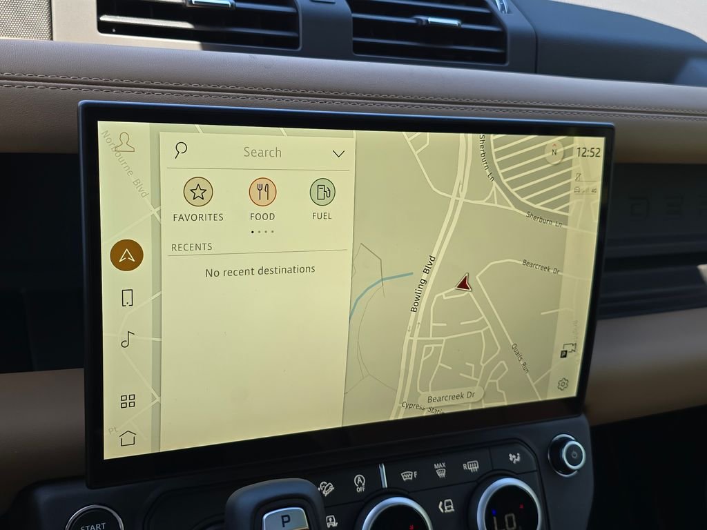 New 2026 Fuji White Land Rover X-Dynamic SE image 28