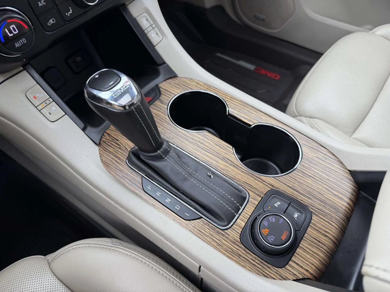 Used 2019 Dark Sky Metallic GMC Denali image 27