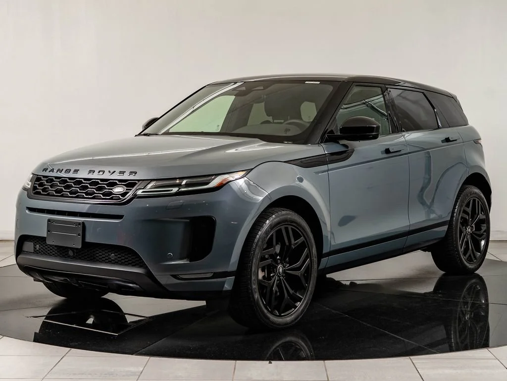 2023 Land Rover Range Rover Evoque SE's photo
