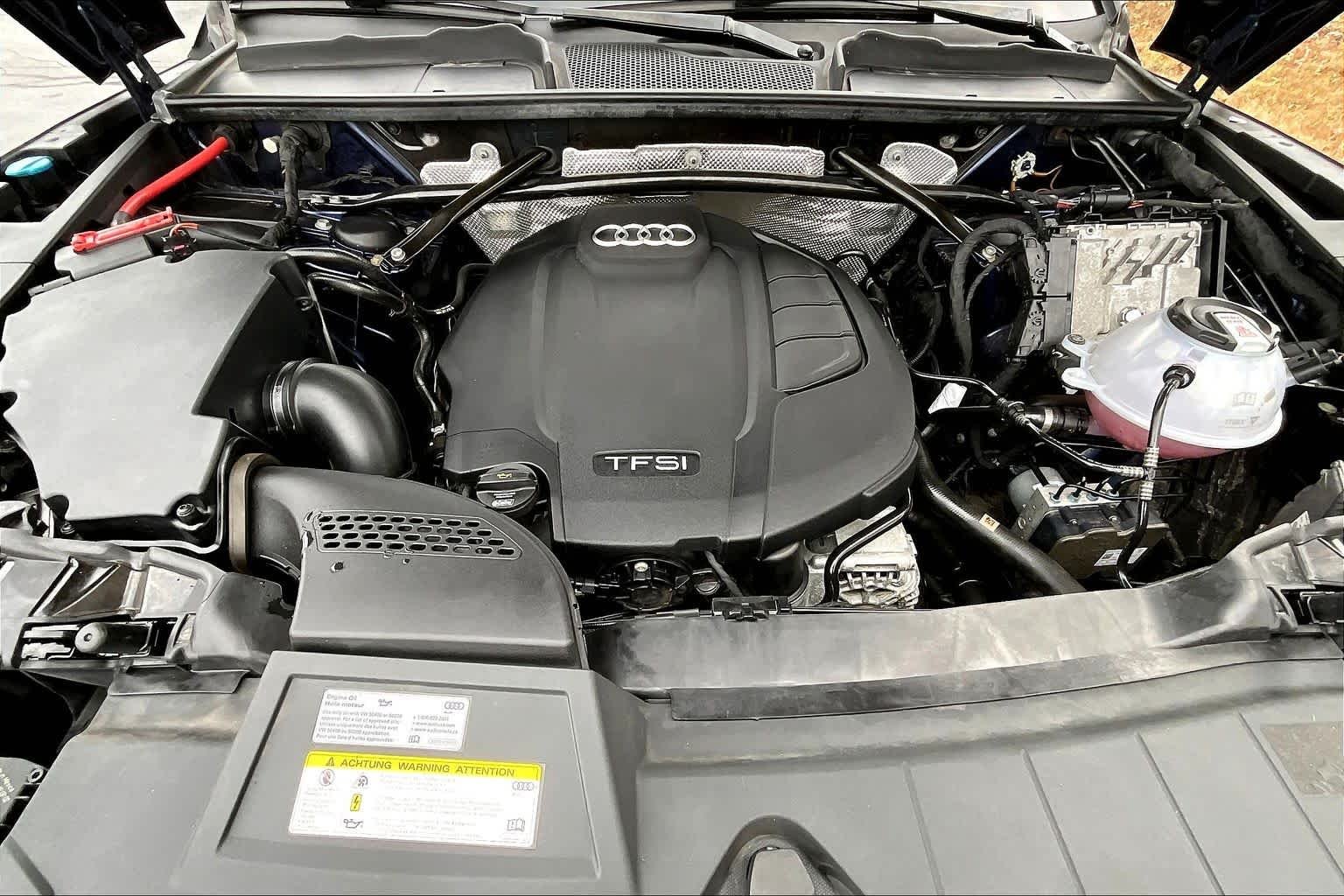 Used 2018 Navarra Blue Metallic Audi Premium Plus image 30