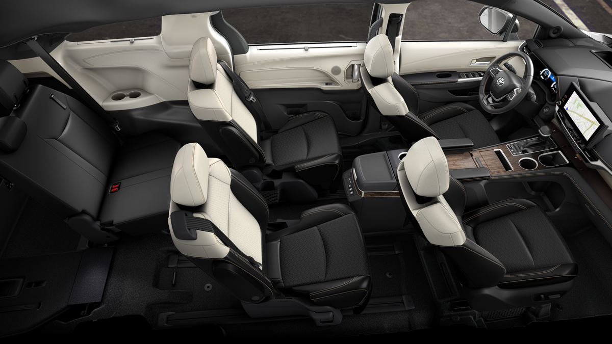 New 2026 Wind Chill Pearl Toyota Platinum image 22