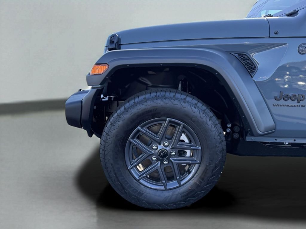 New 2026 Anvil Clear-Coat Exterior Paint Jeep Sport S image 9