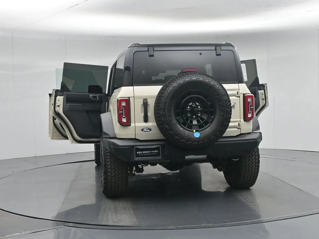 New 2026 Desert Sand Ford Badlands image 32