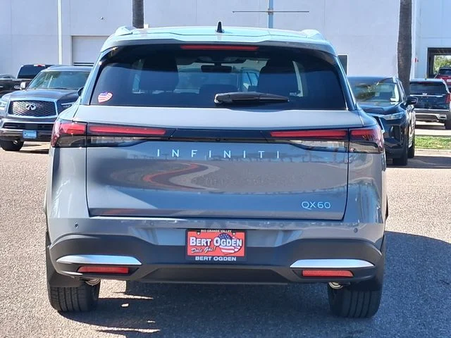 New 2027 HARBOR GRAY INFINITI Luxe FWD image 5