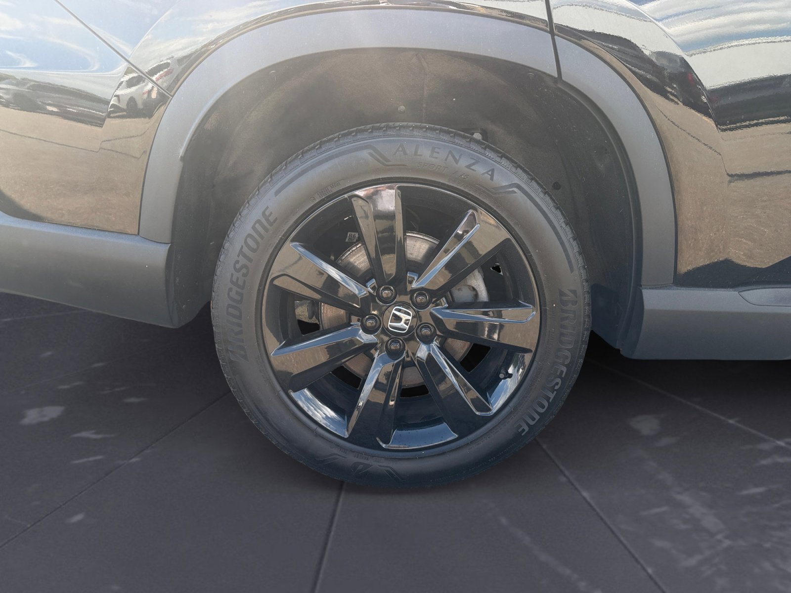 2025 Honda Pilot Black Edition - Photo 47