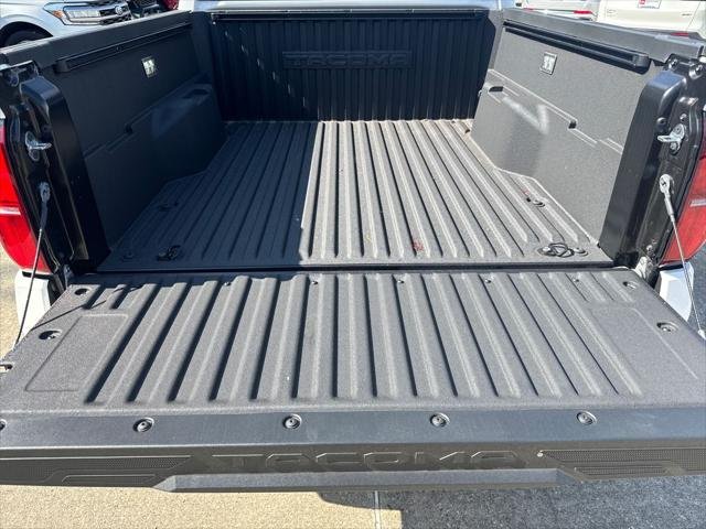 Certified Used 2025 ICE CAP Toyota  image 28