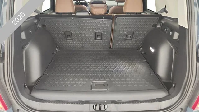 New 2025 Azure Gray Metallic Tri-Coat Ford Outer Banks® image 21