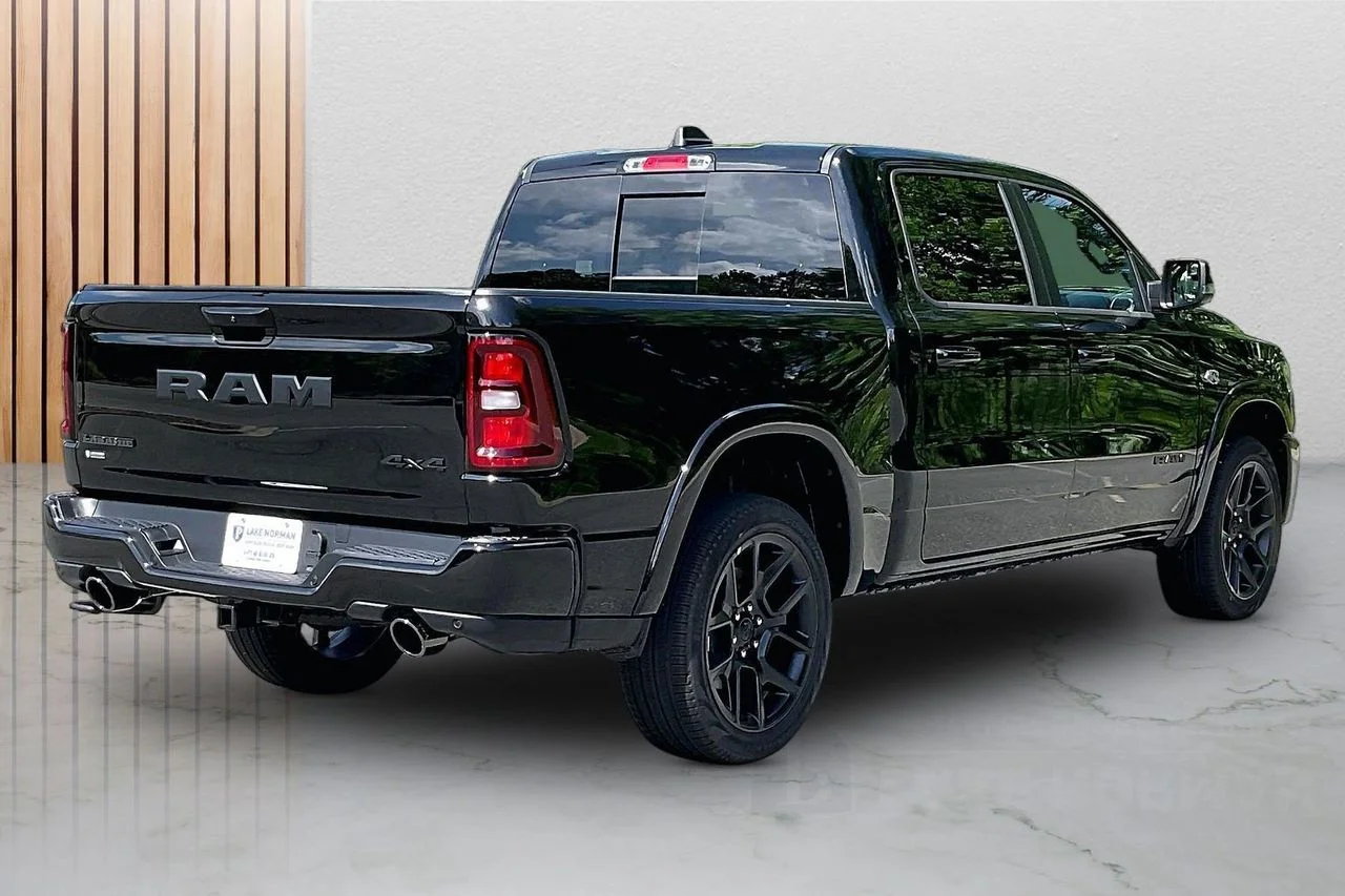 New 2026 Diamond Black Crystal Pearl-Coat Exterior Paint RAM Laramie image 8