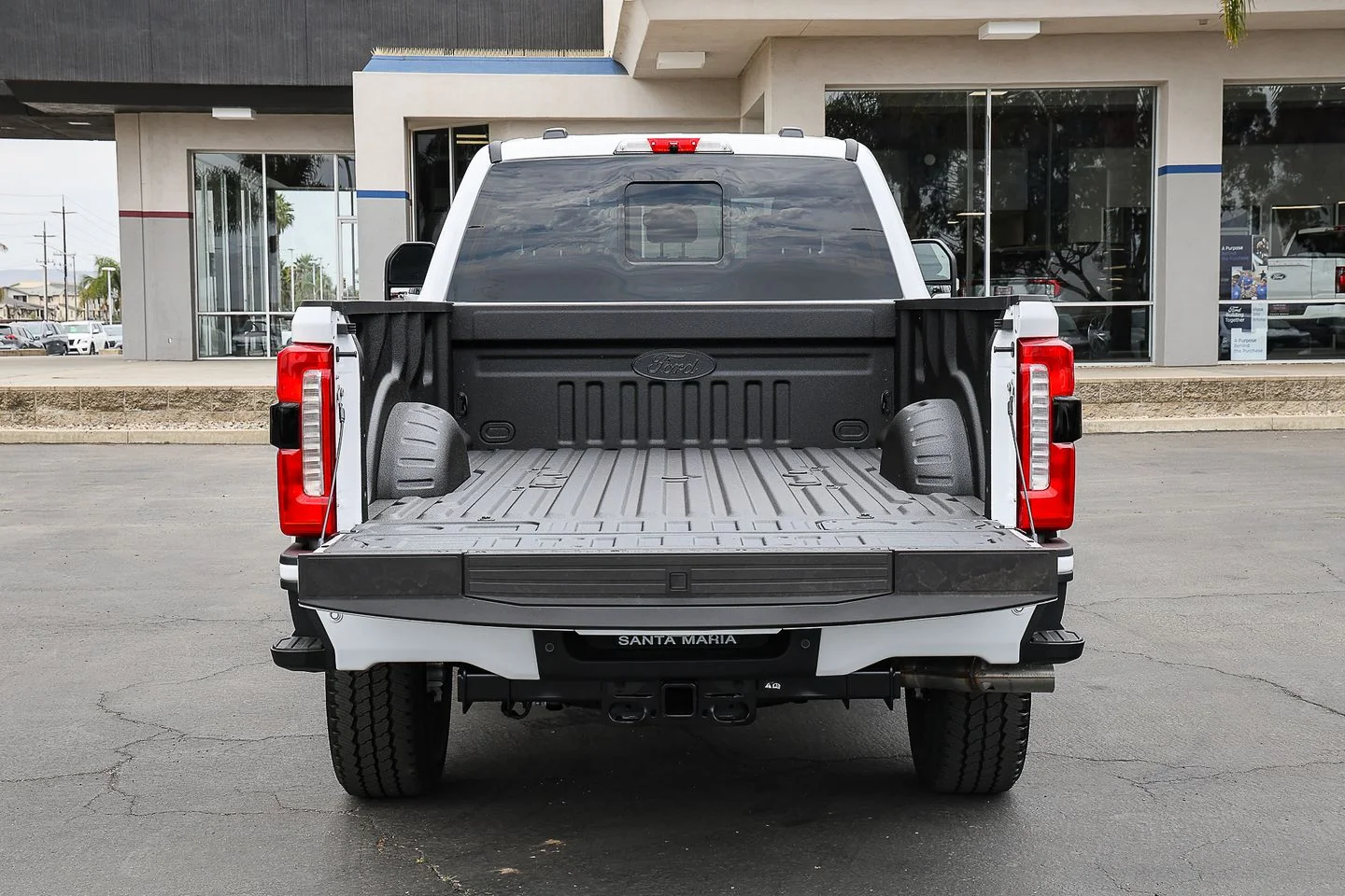 New 2026 Oxford White Ford F-250® Lariat® image 6