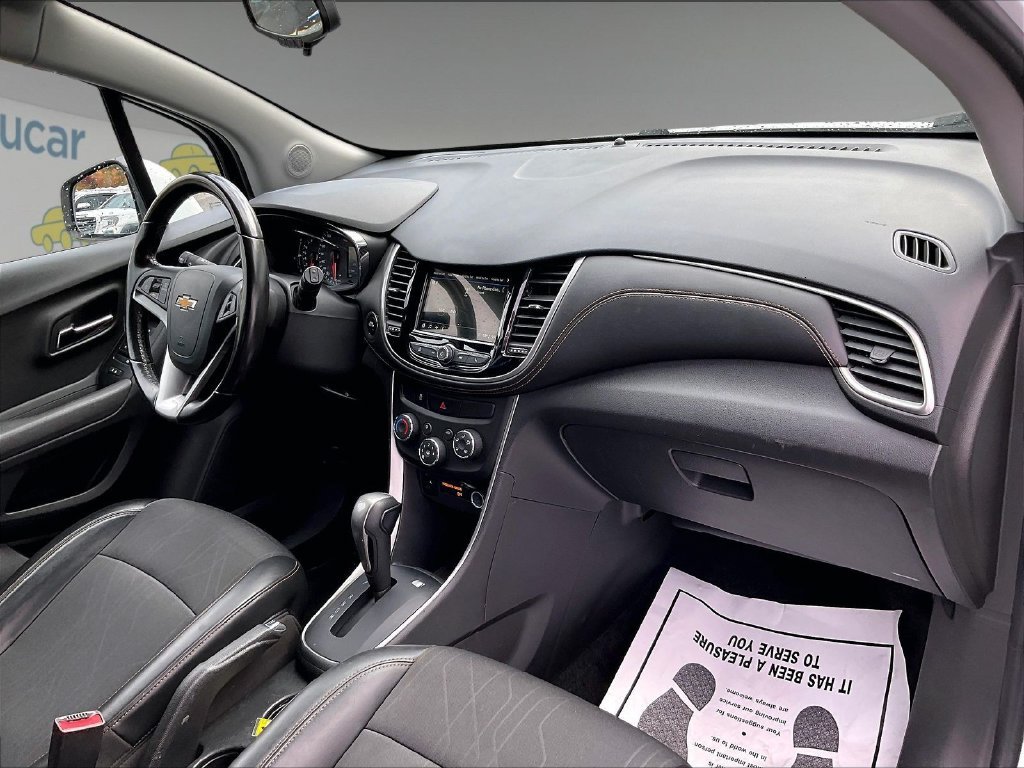 Used 2019 Summit White Chevrolet LT image 14