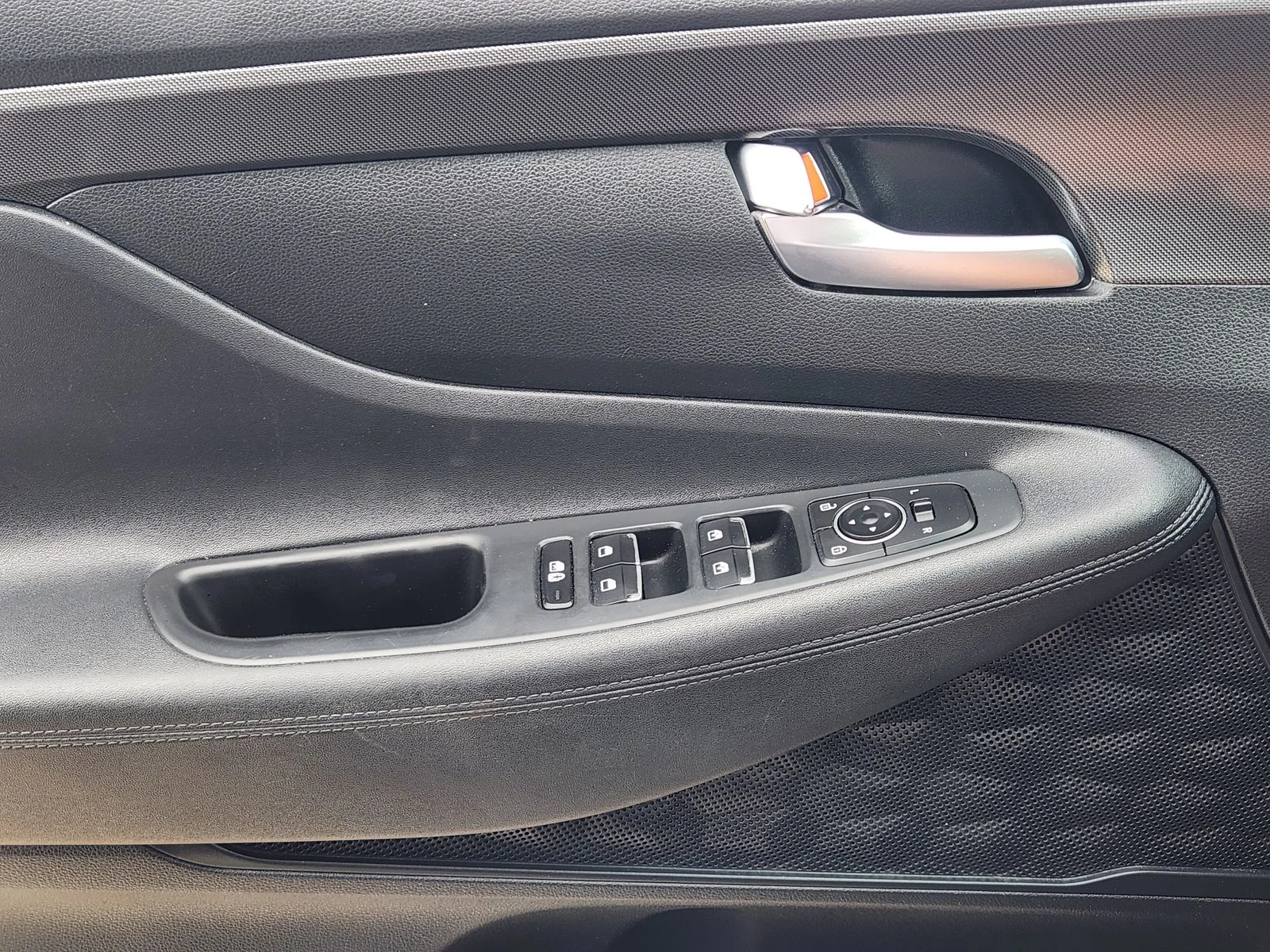 Used 2022 Gray Hyundai Blue image 24