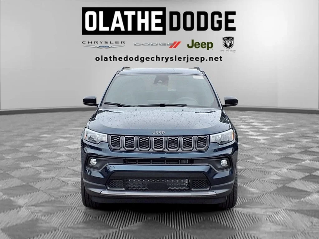 New 2026 Fathom Blue Pearl-Coat Exterior Paint Jeep Latitude image 32
