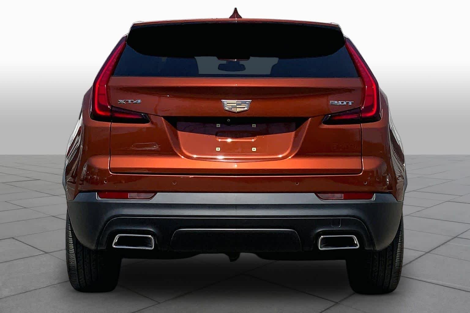 Used 2019 Autumn Metallic Cadillac FWD Luxury image 5
