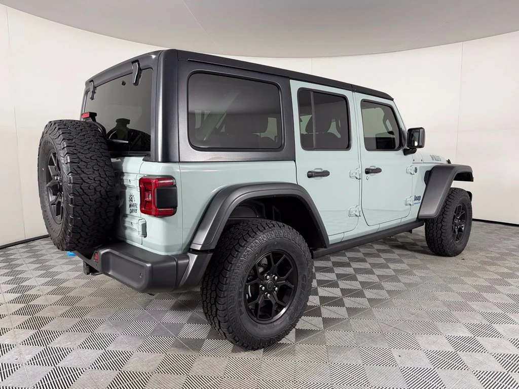Used 2024  Jeep Willys 4xe image 6