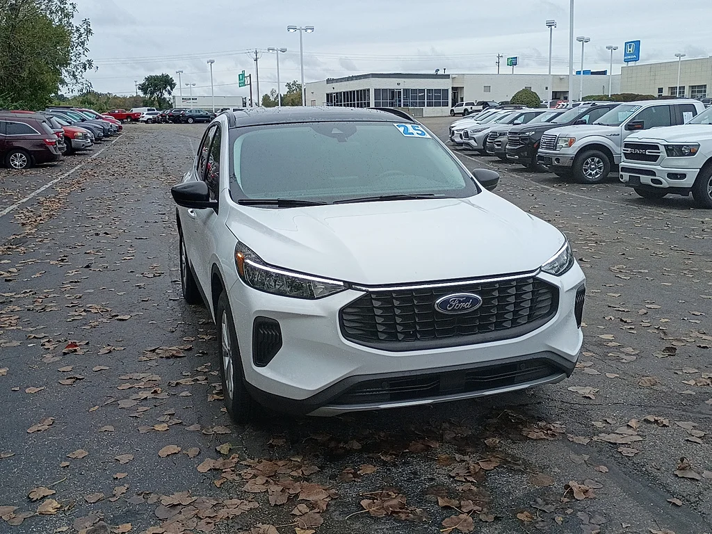 2025 Ford Escape Active, photo 4 of 12