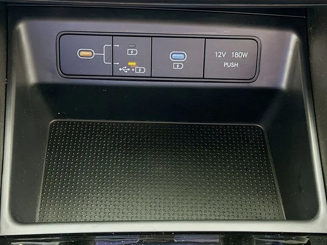New 2026 Hyundai TUCSON SE