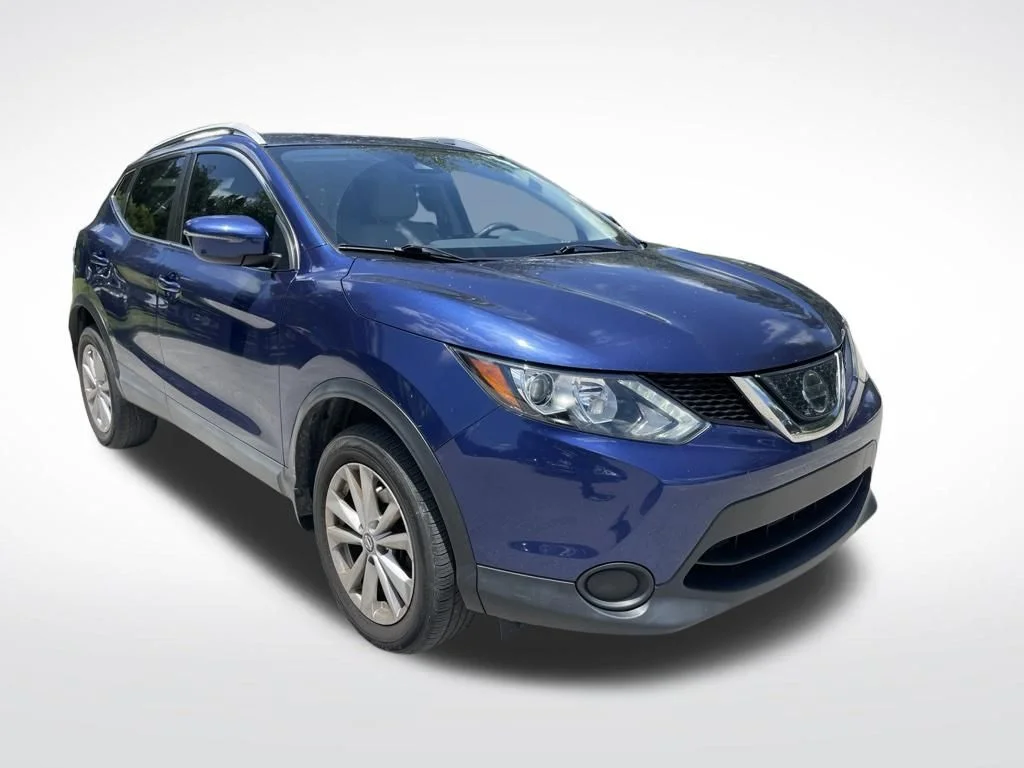 Used 2019 Caspian Blue Nissan SV image 2