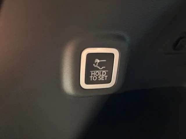 New 2026 White/off-white Jeep Limited image 19