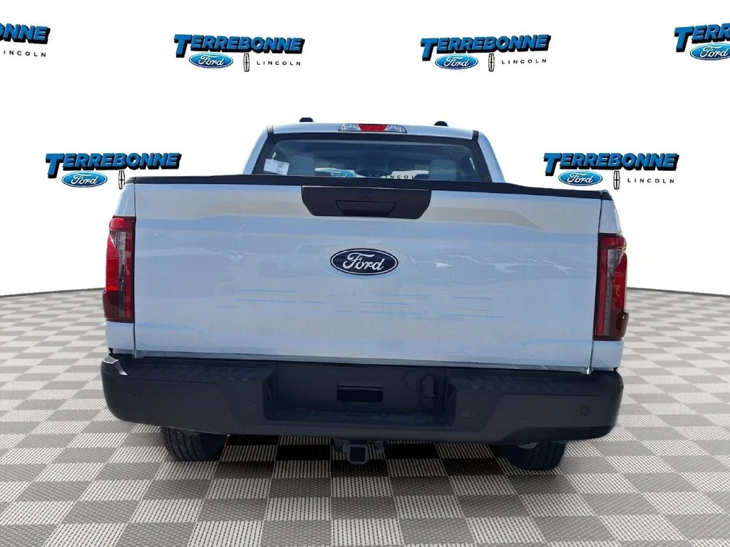 New 2026 Oxford White Ford XL image 6