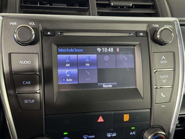 Used 2017  Toyota LE image 27
