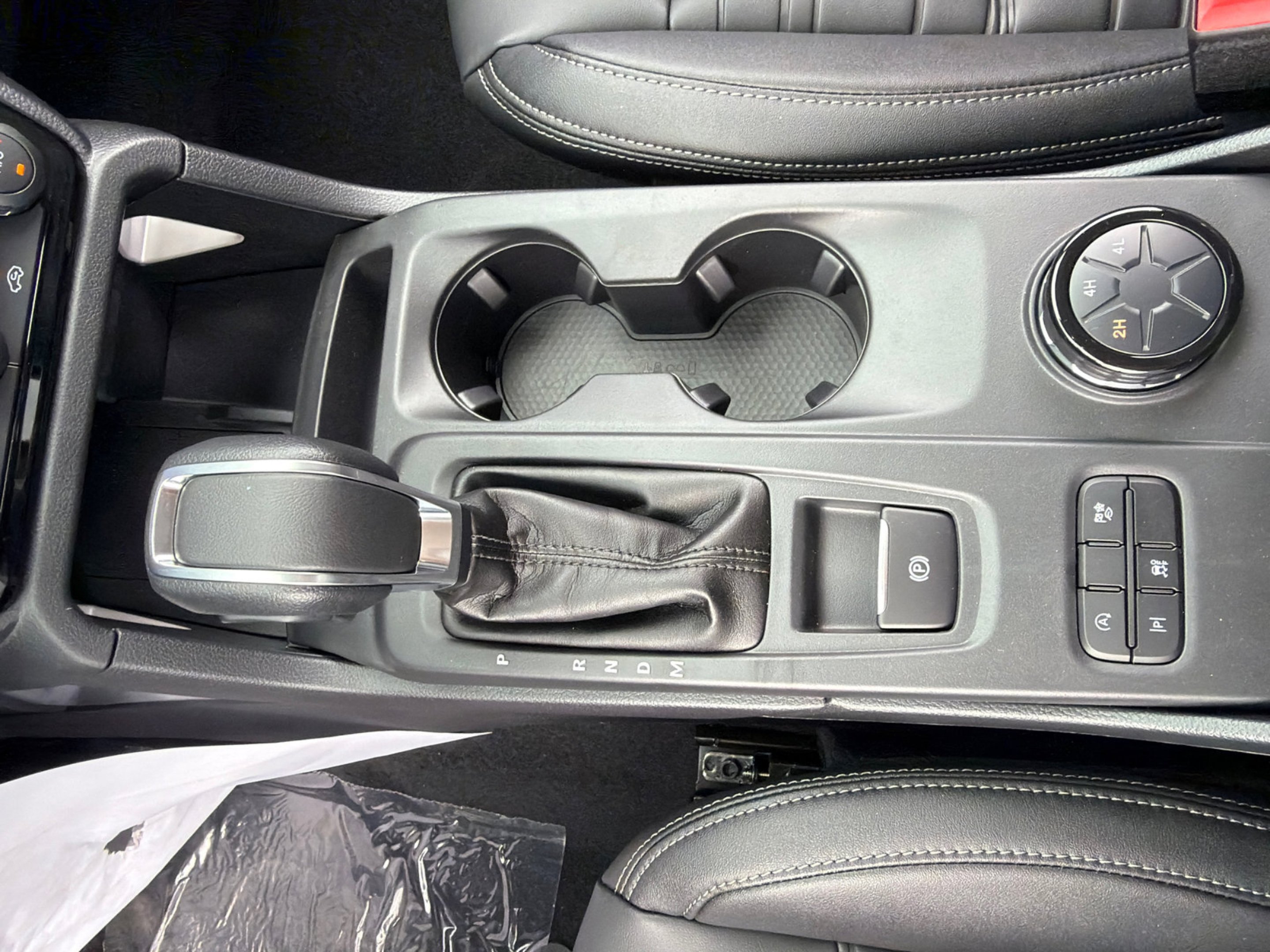 New 2026 Carbonized Gray Metallic Ford Lariat® image 30