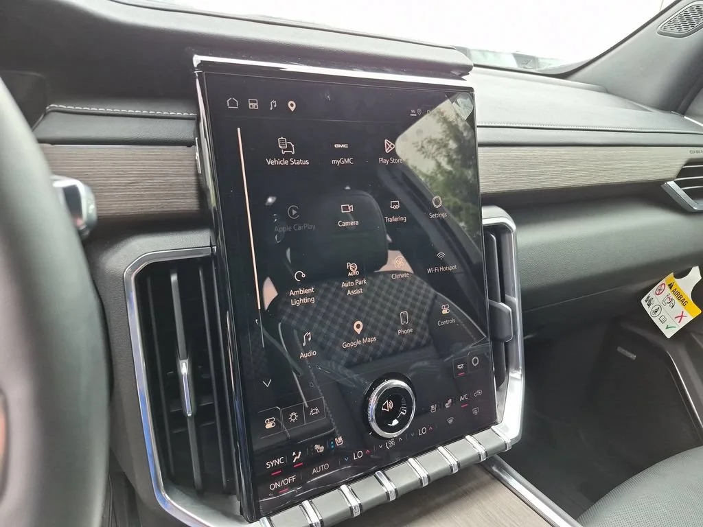 2026 GMC Acadia Denali - Photo 25
