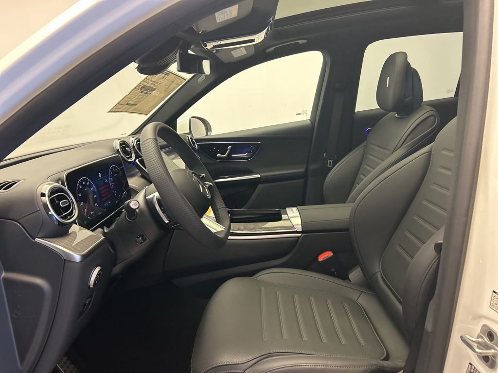 Used 2026 Polar White Mercedes-Benz GLC 300 image 12