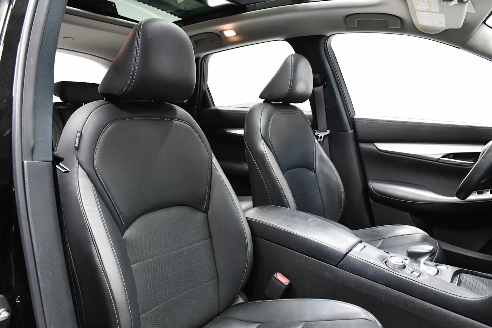 Used 2019 Black Obsidian INFINITI ESSENTIAL image 21