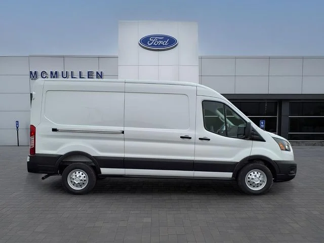 New 2026 Oxford White Ford Cargo Van image 7