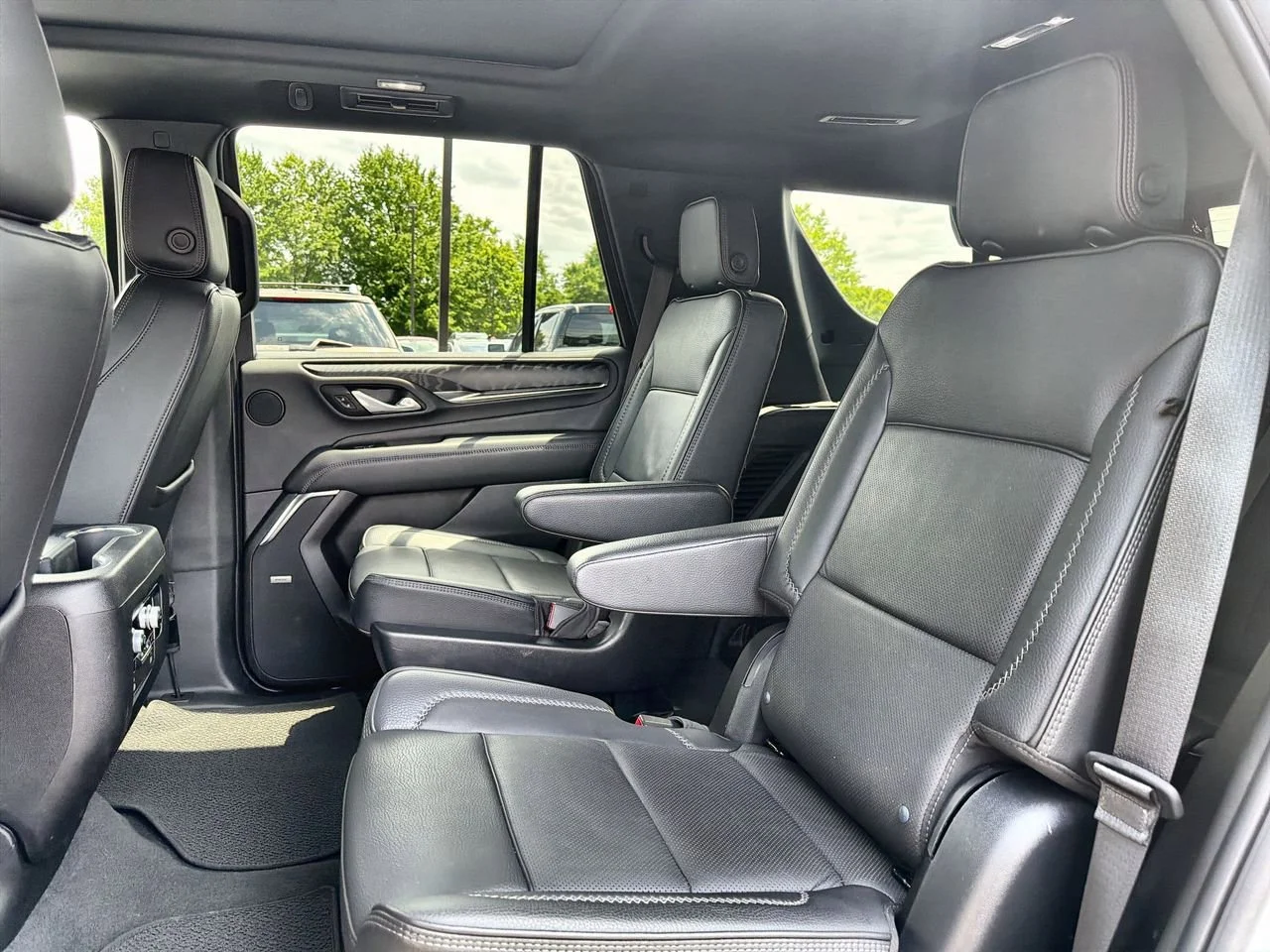 Used 2023 Summit White GMC Denali image 20