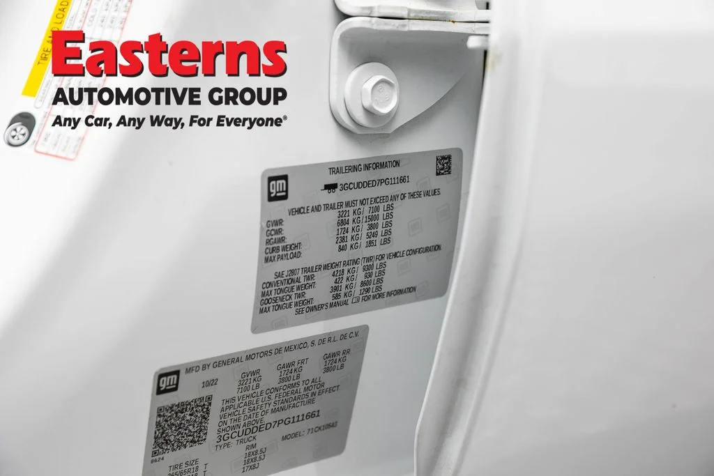 Used 2023 White Chevrolet LT image 33