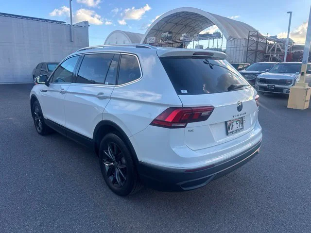 Used 2024 White Volkswagen 2.0T SE image 3