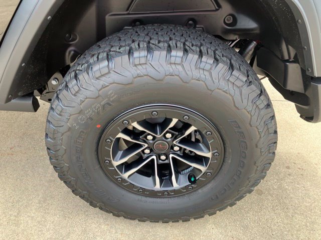 New 2026 Black Clear-Coat Exterior Paint Jeep Rubicon image 27