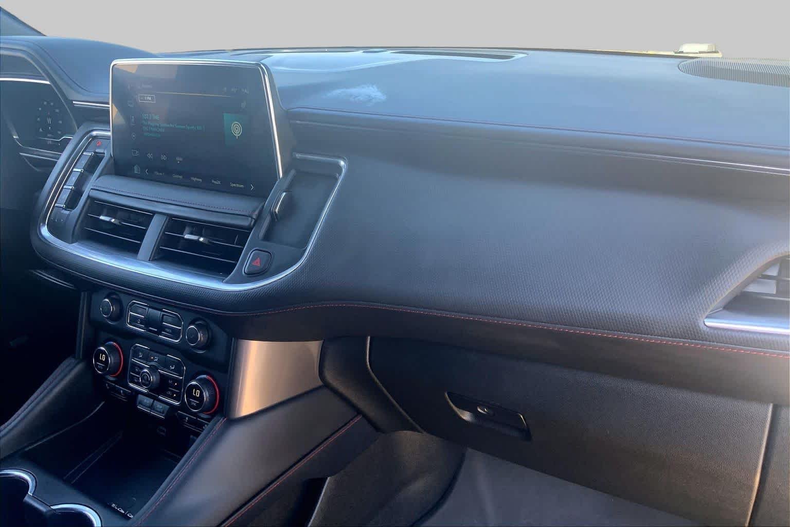 2023 Chevrolet Suburban RST - Photo 17