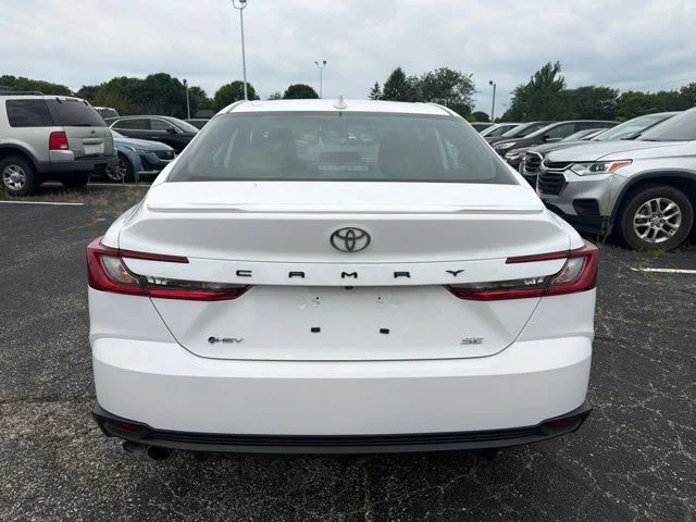 Used 2025 Ice Toyota SE image 4