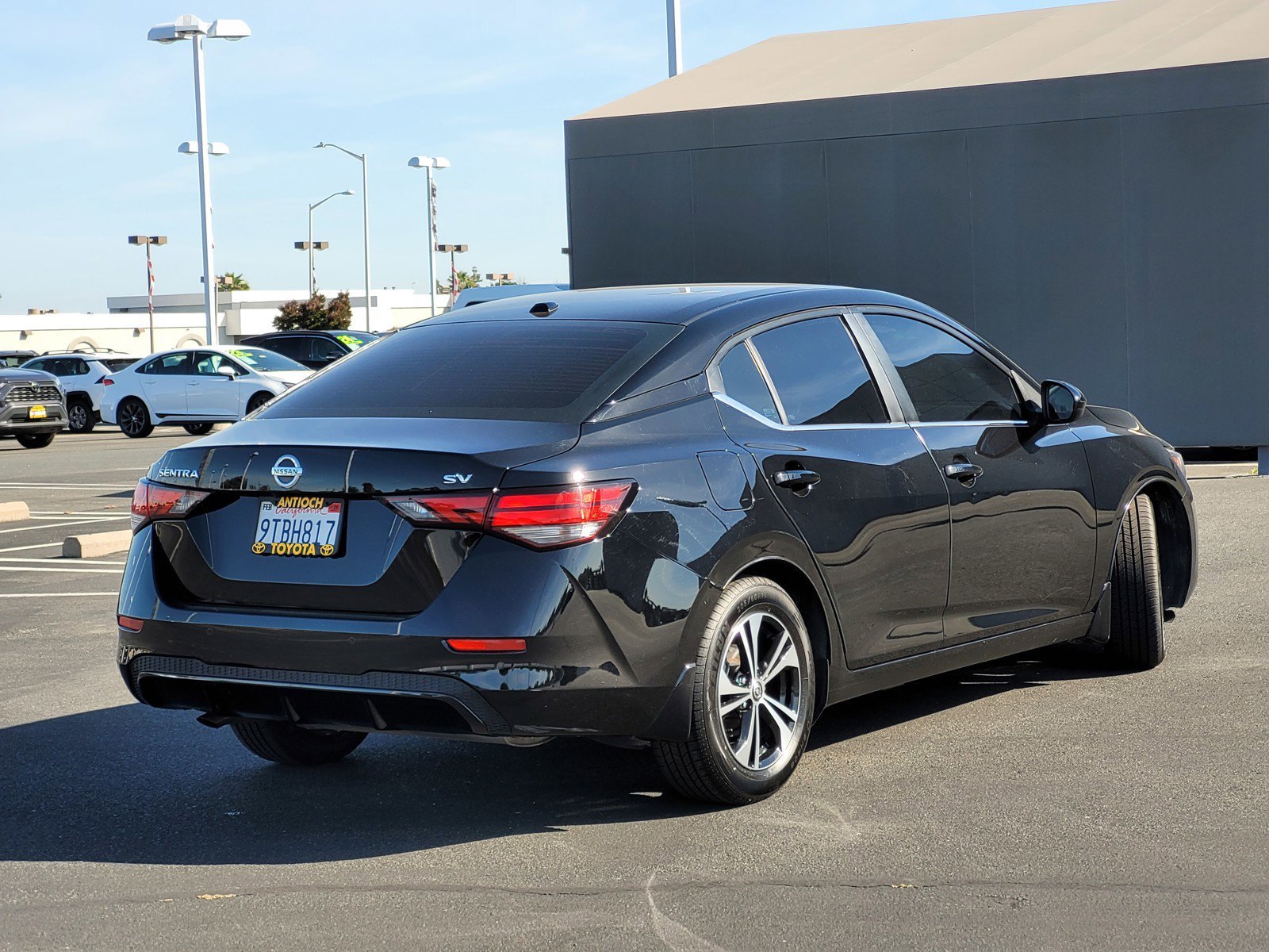 Used 2022 Super Black Nissan SV image 4