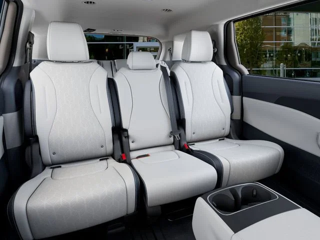 2026 Kia Carnival EX - Photo 16