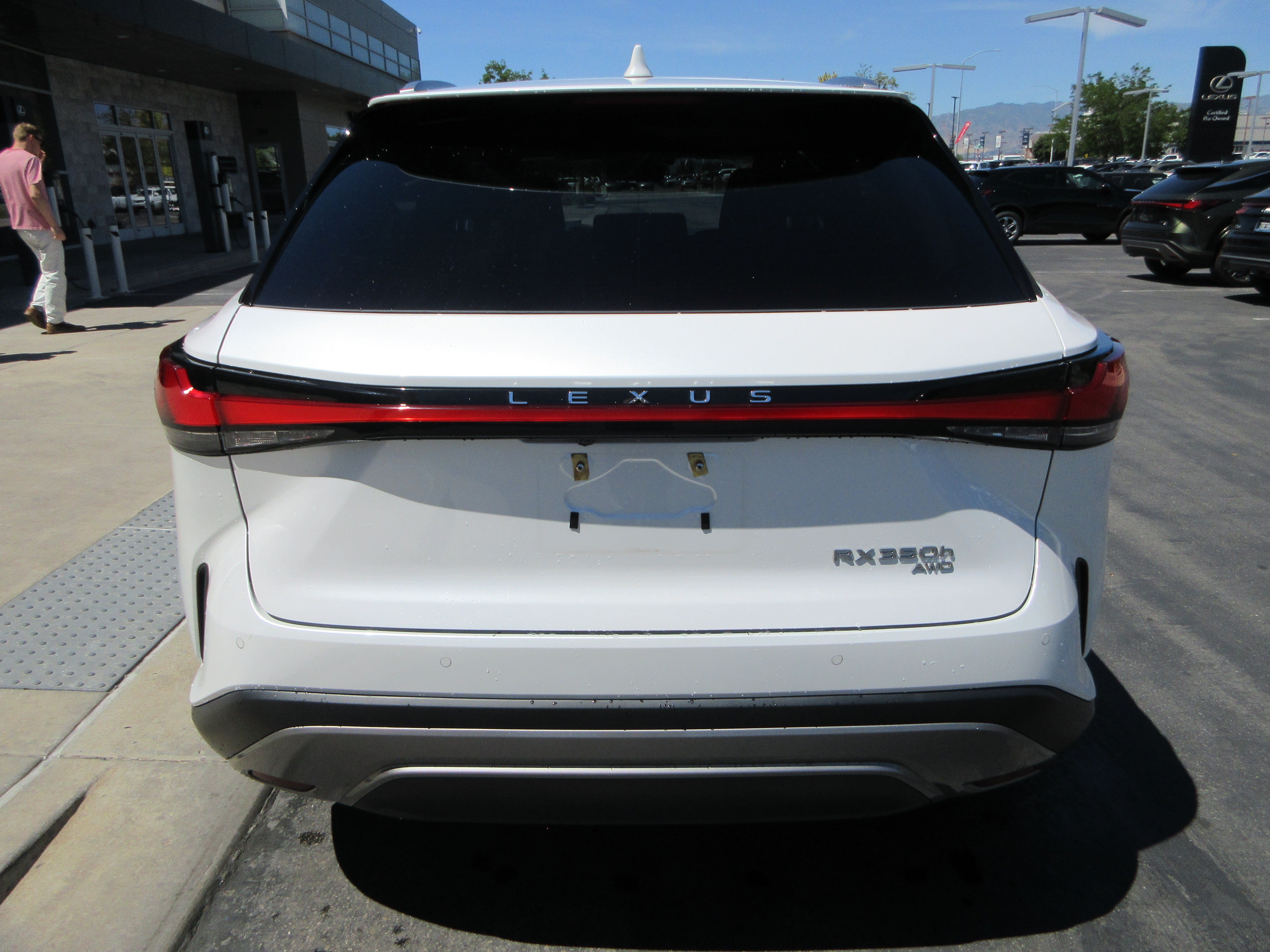 Certified Used 2023 EMINENT WHITE PEARL Lexus 350h Premium image 7