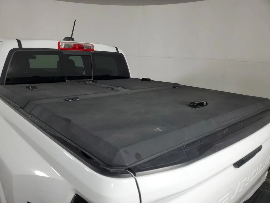 Used 2024 Summit White Chevrolet WT image 13