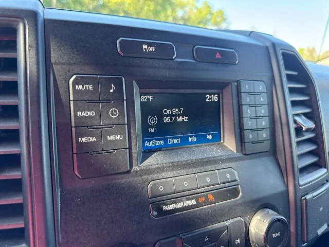 Used 2016 White Ford XL image 17