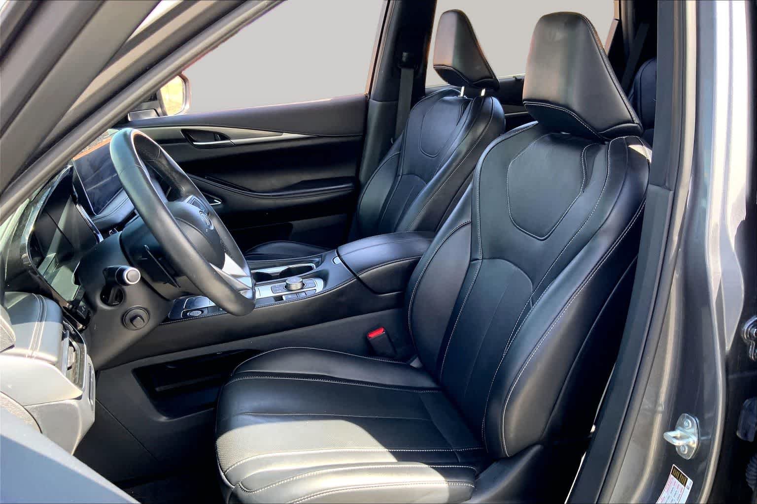 Used 2023 Graphite Shadow INFINITI LUXE image 9