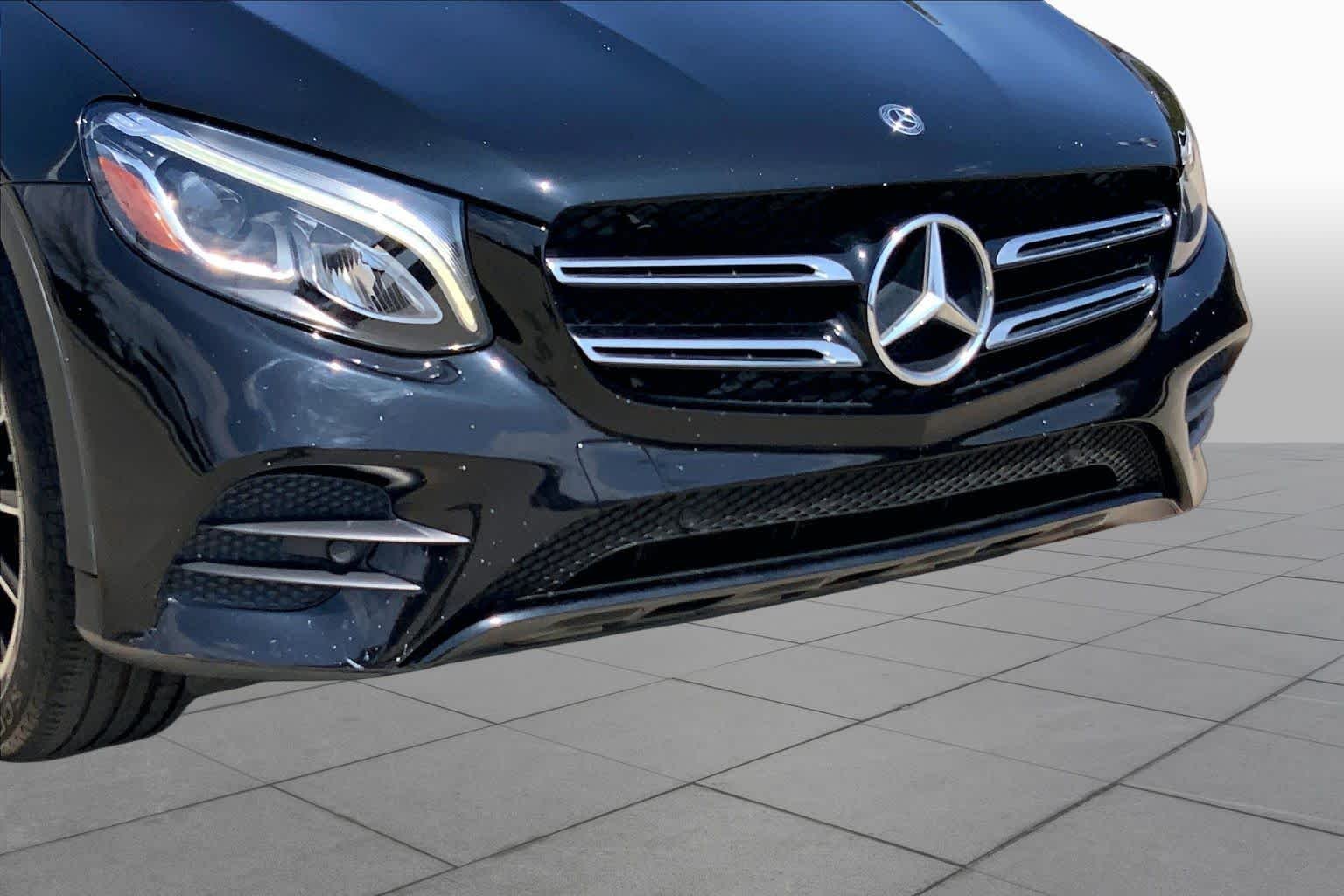 Used 2019 Black Mercedes-Benz GLC 300 image 29