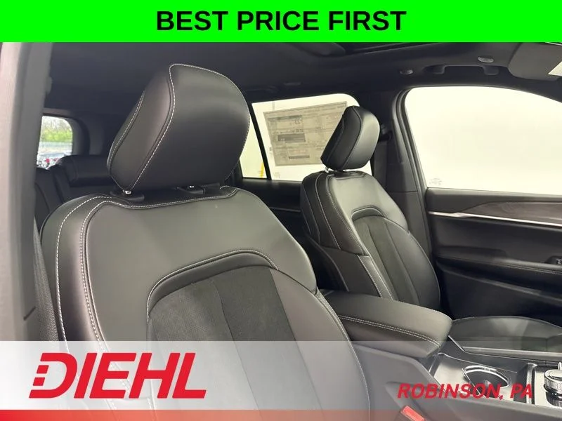 New 2026 Baltic Gray Metallic Clear-Coat Exterior Paint Jeep Laredo Altitude image 14