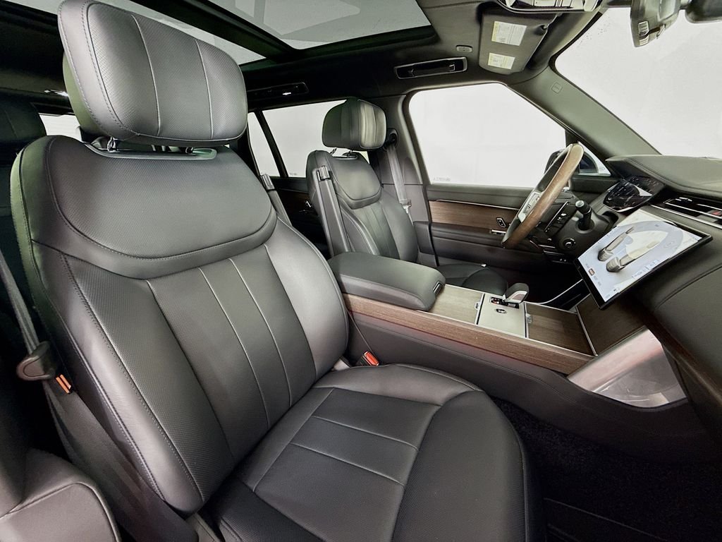 Certified Used 2025 Black Land Rover Autobiography image 31