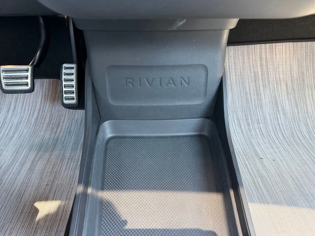 Used 2024 Glacier White Rivian Adventure image 24