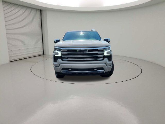 2026 Chevrolet Silverado 1500 High Country - Photo 2